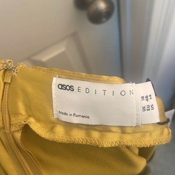 ASOS tulips skirt size 14 (matching top also available) - Picture 6 of 6